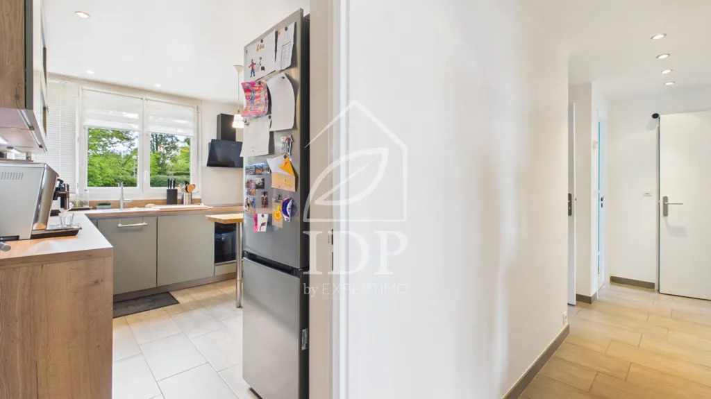 Köök - Fully Renovated 4-Piece with Balcony in Corbeil-Essonnes