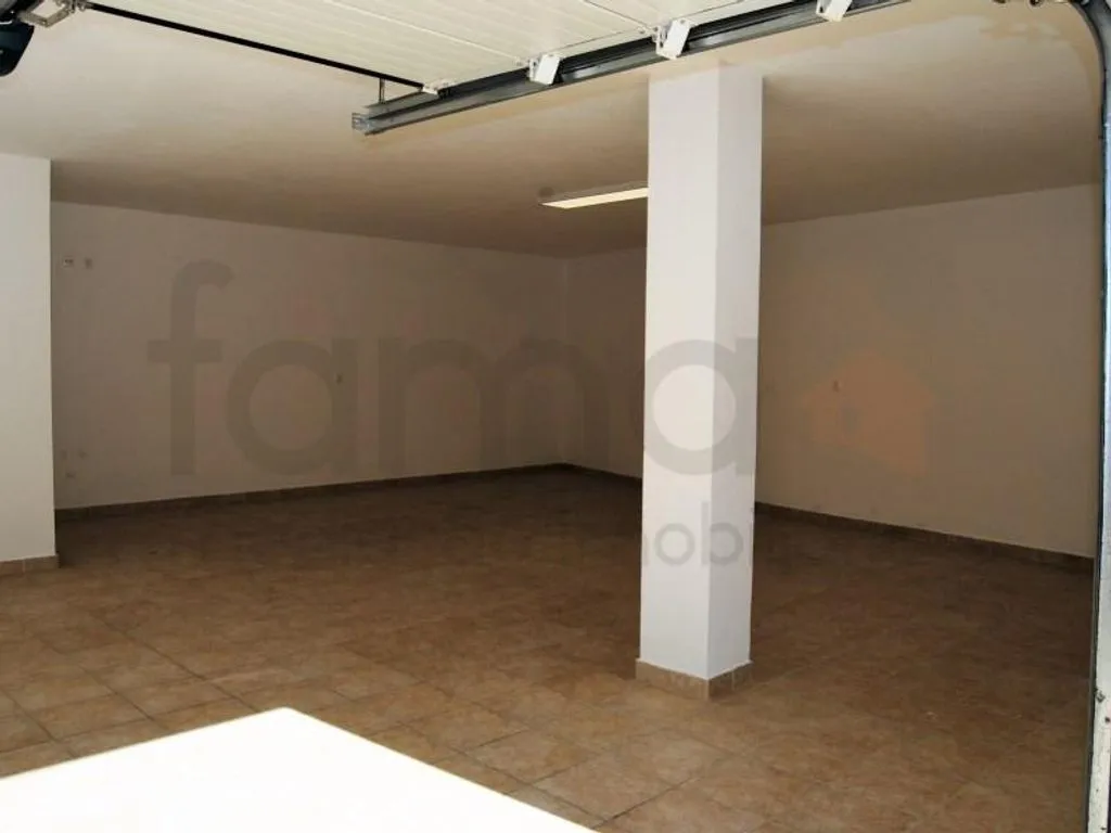 Garaaž - Remodelled House with Sea View in Ericeira