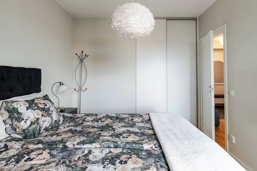 Magamistoad - Apartment with Large Balcony in Östermalm
