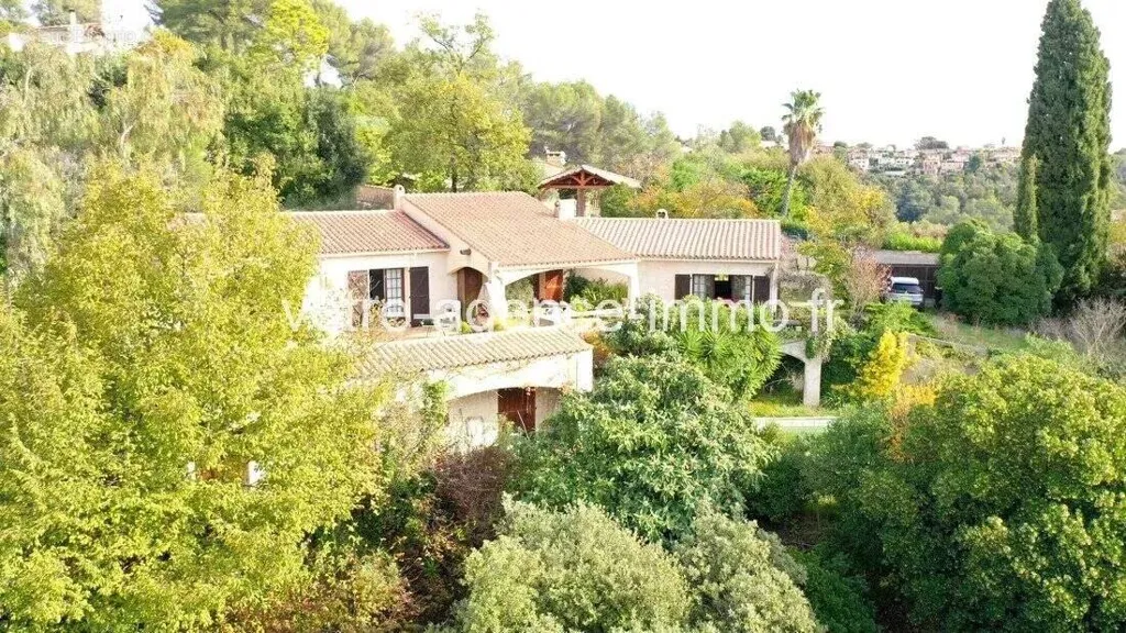 Õhuvaade - Provençal House with Pool in La Gaude