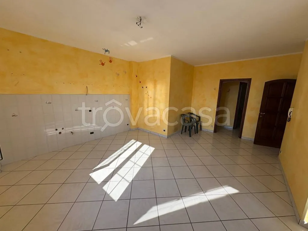 Pièces - Bifamiliar Villa with Commercial Space in Fossano