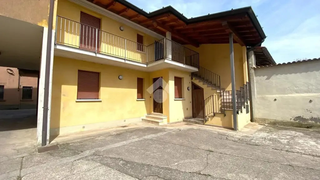 Extérieur - Ground Floor Trilocale with Private Garage in Dello