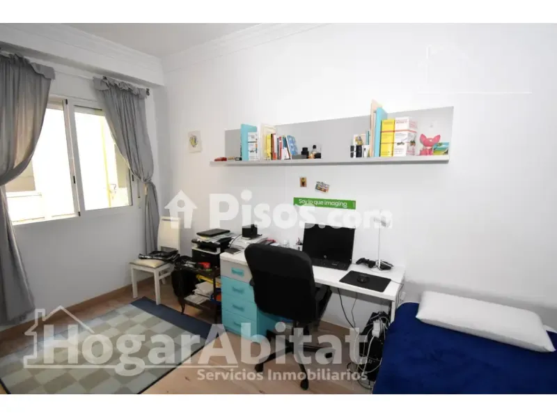 Chambres - Reformed Apartment with Balcony on Primado Reig