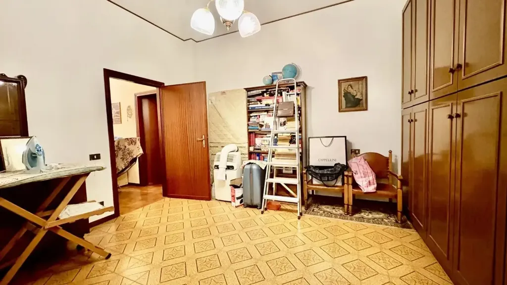 Bureau - Apartment with Balcony in Castelfiorentino