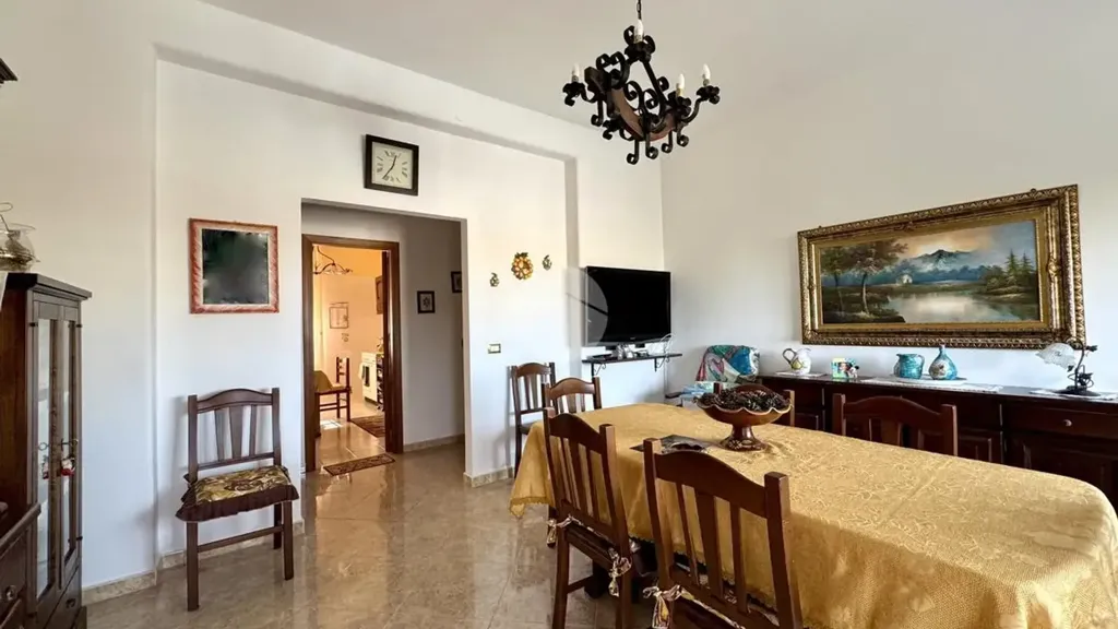 Salle à manger - 3-Bedroom Apartment with Parking in Palermo