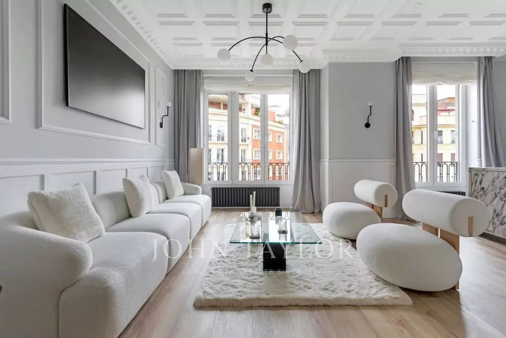 Elutuba - Luxury Flat with Balconies in Salamanca, Madrid