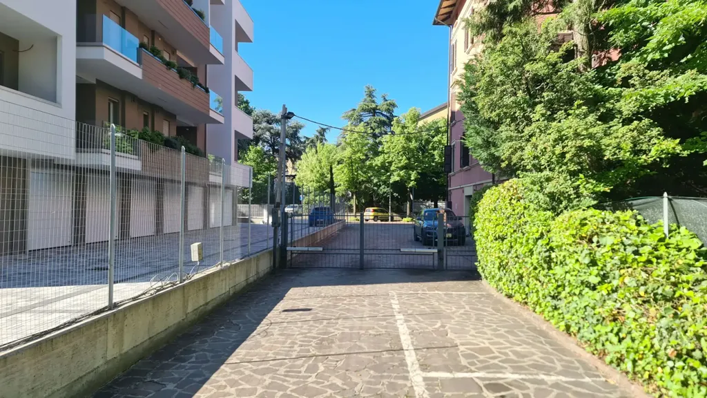 Extérieur - Apartment with Balcony in Modena