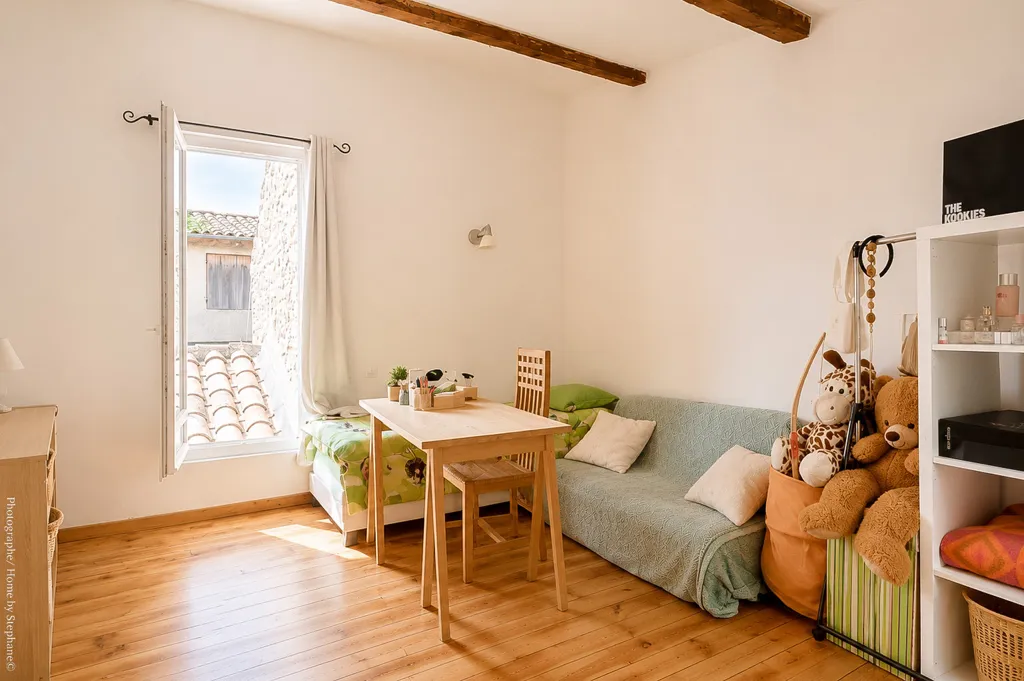 Séjour - Maison de Caractère avec Jardin et Dépendances à ROUSSET