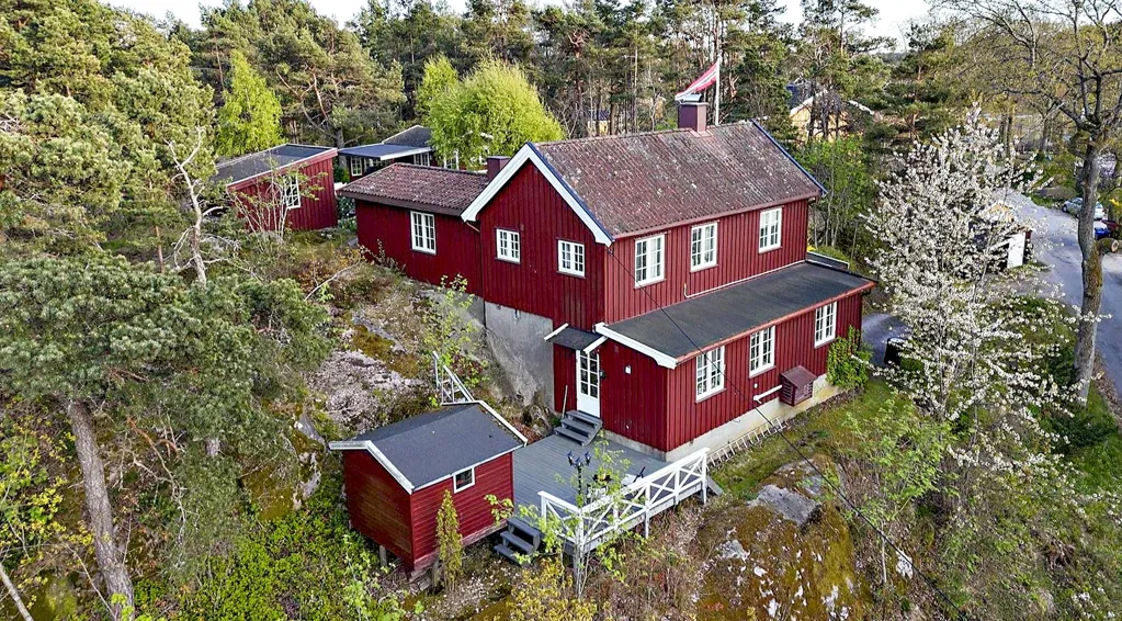 Õhuvaade - Charming Detached House with Garden in Kråkerøy
