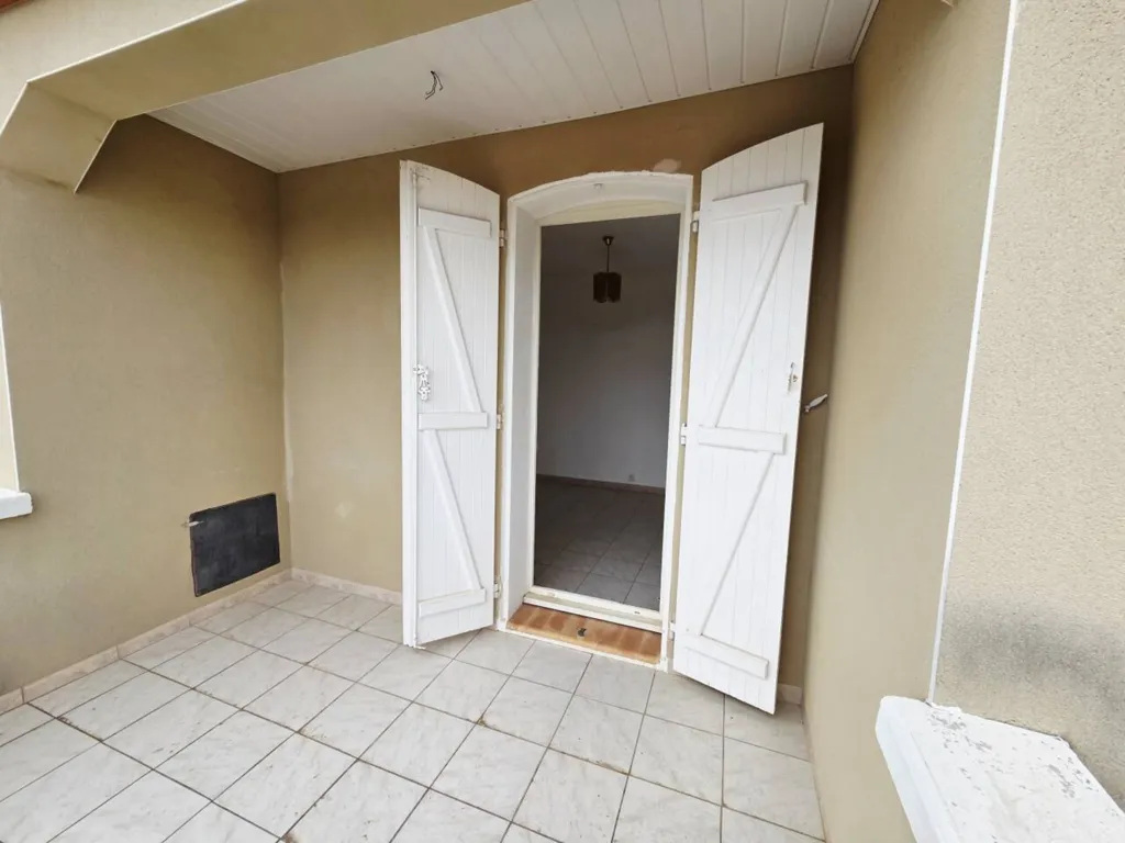 Esik - Villa with Double Garage in Saint-Marcel-sur-Aude