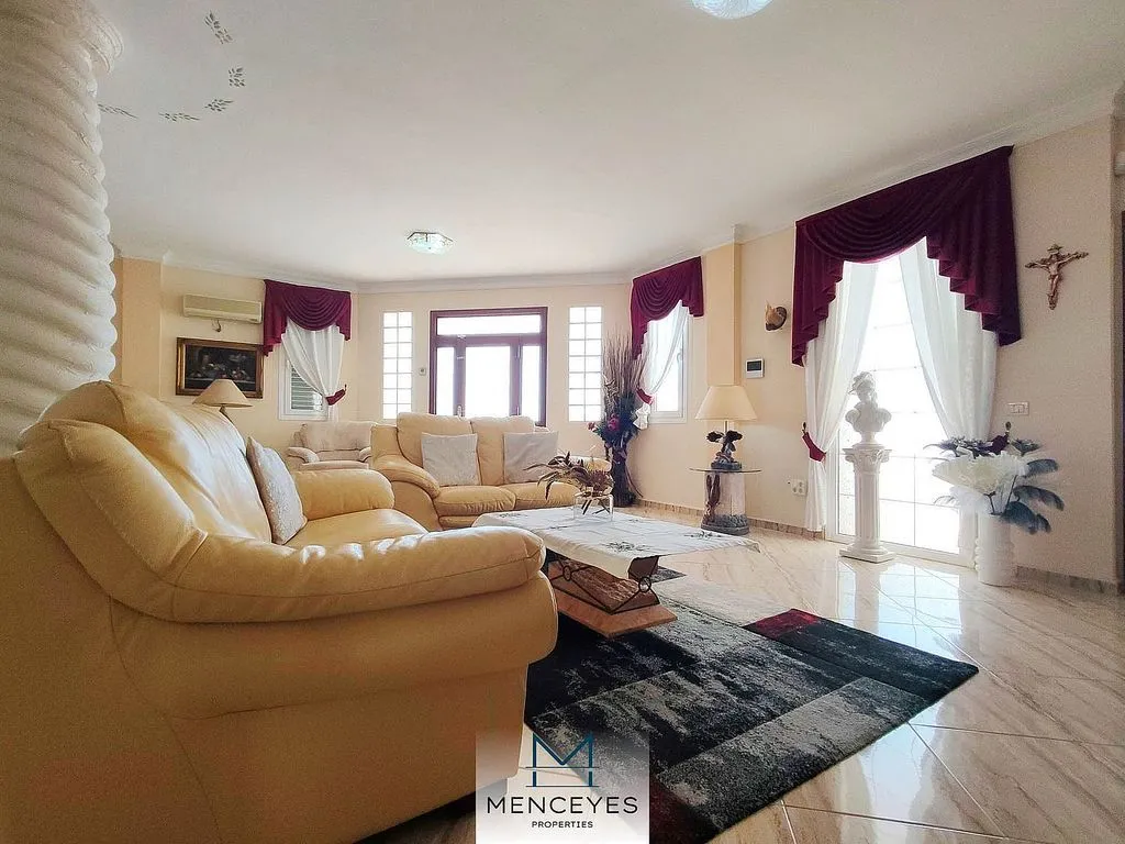 Elutuba - Villa with Pool and Terrace in Callao Salvaje