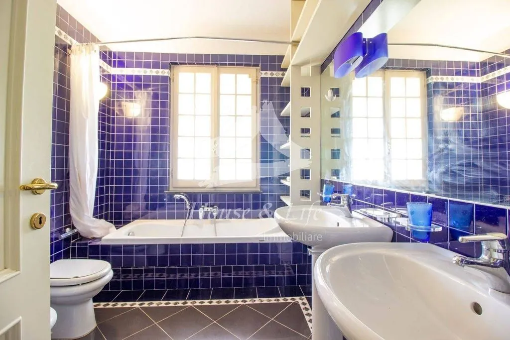 Salles de bain - Luxury Villa with Pool in Sassari, Sardinia