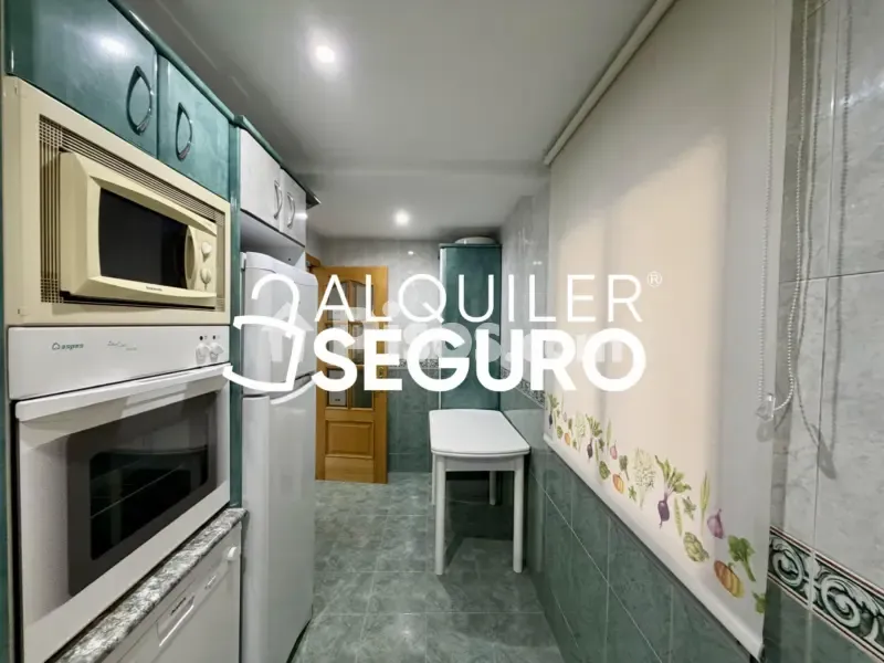 Köök - Spacious Flat with Terrace in Zarzaquemada