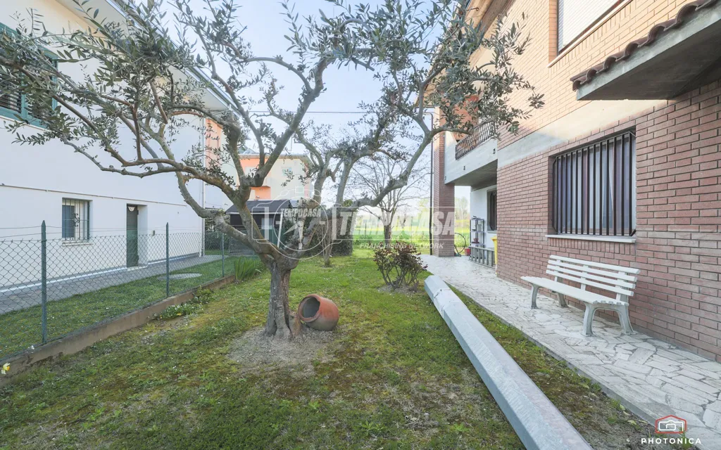 Jardin - Luxury Villa with Private Garden in Forlì