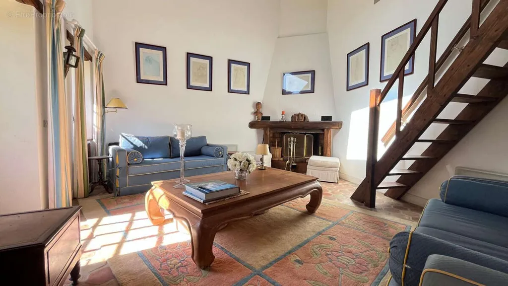 living_room