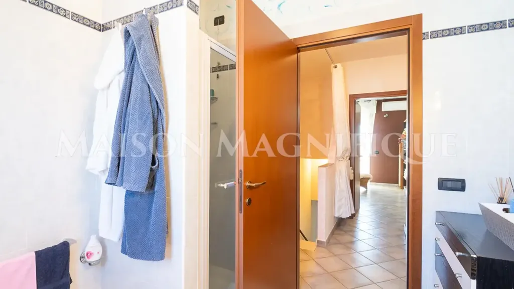 Salles de bain - Newly Built Villa with Garden in Lagosanto