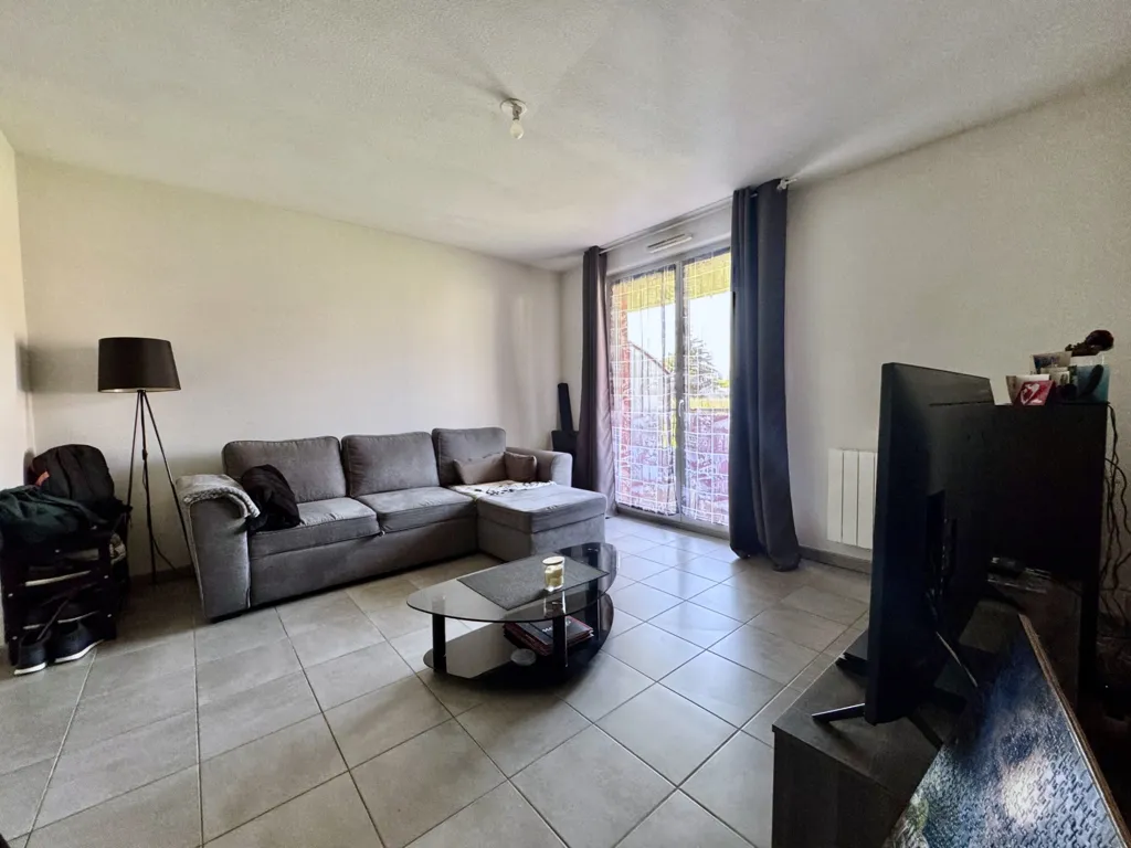 Elutuba - T2 Flat with Balcony in Gerzat