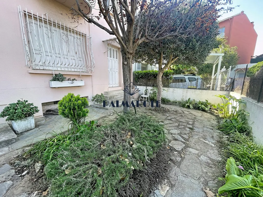 Jardin - Maison de Ville avec Vue sur Square à Perpignan