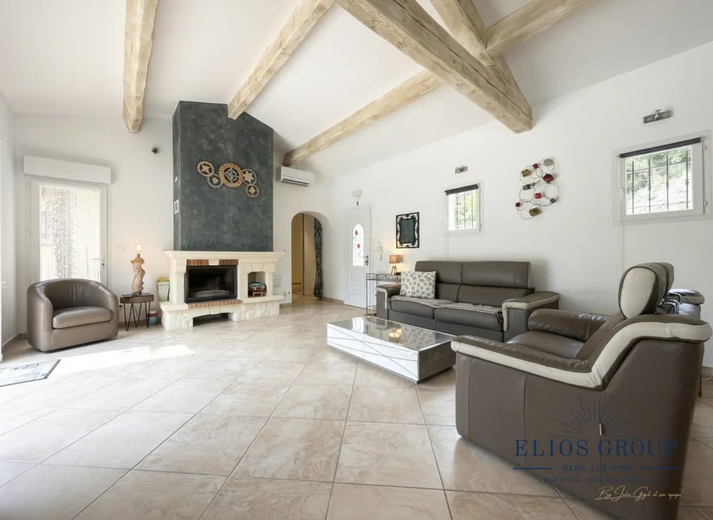 Soggiorno - Villa with Panoramic View in Nans-les-Pins