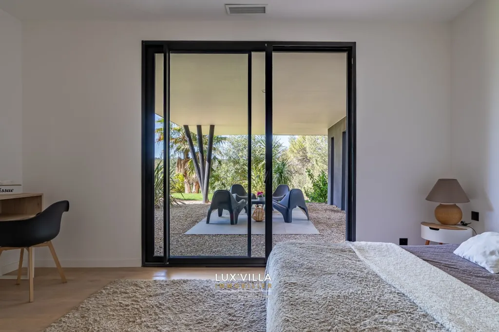 Chambres - Villa d'Architecte Connectée avec Vue Panoramique à Montferrier-sur-Lez