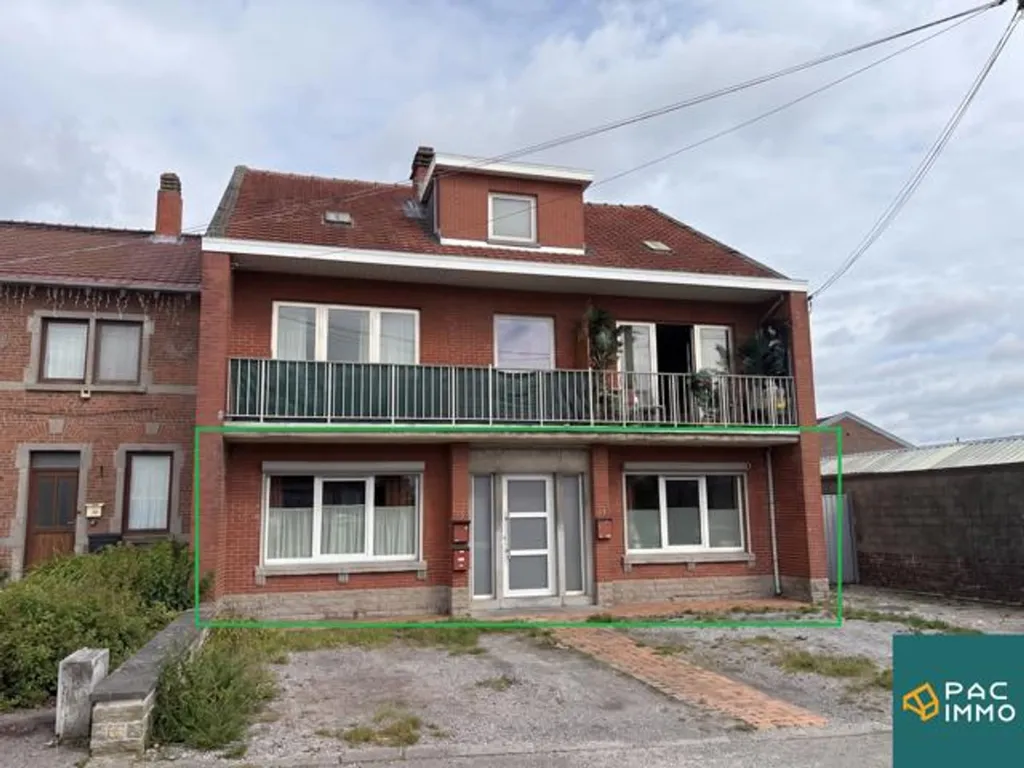 Extérieur - Appartement avec Terrasse et Jardin en Résidence Semi-Détachée