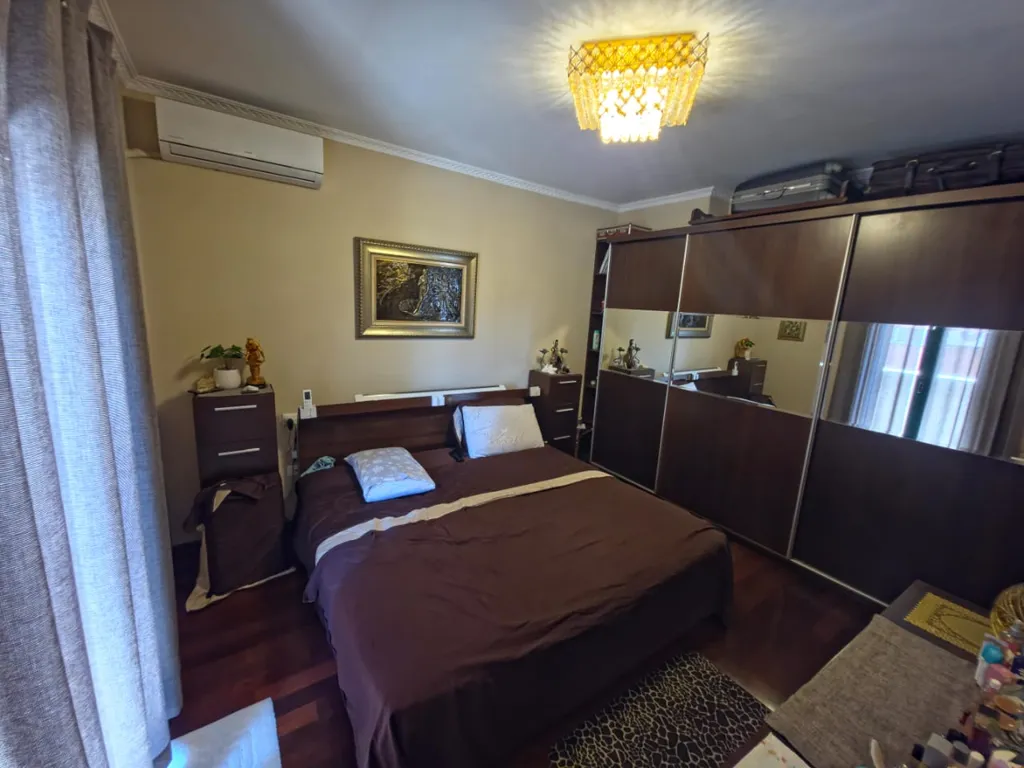 3 magamistoaga korter asukohas Tirane
