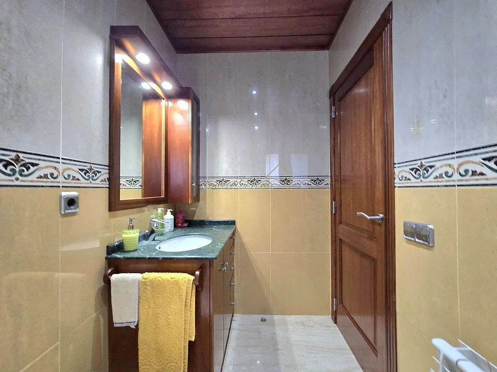 Vannitoad - Luxury House with Pool in Cabrils, Catalonia