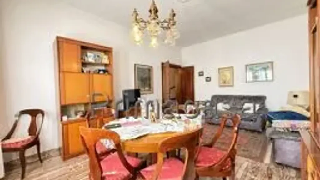 Dining Room - Villa with Private Garden in Legnago