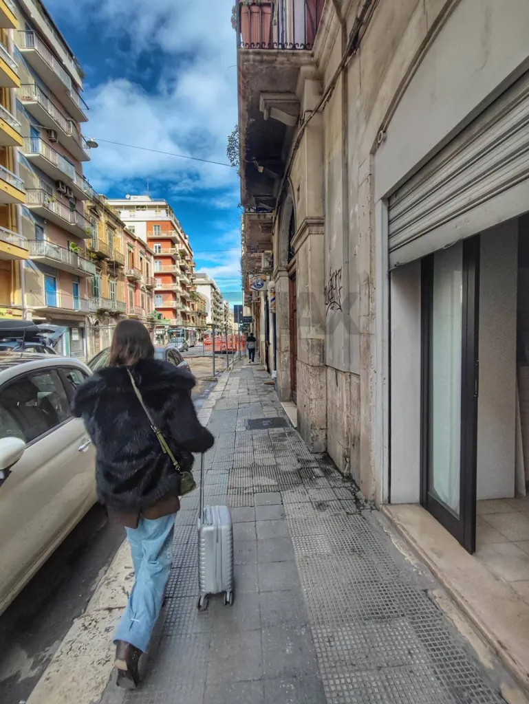 Commercial Space with Vaulted Ceilings in Bari