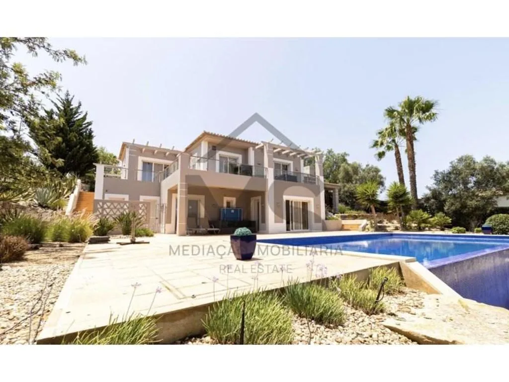 Piscine - Luxury Villa with Pool in Vale da Pinta, Lagoa