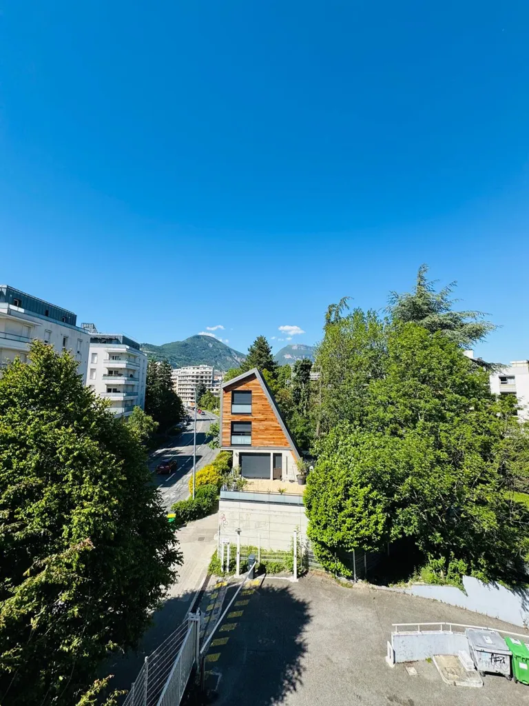 Appartement 5 pièces à Grenoble