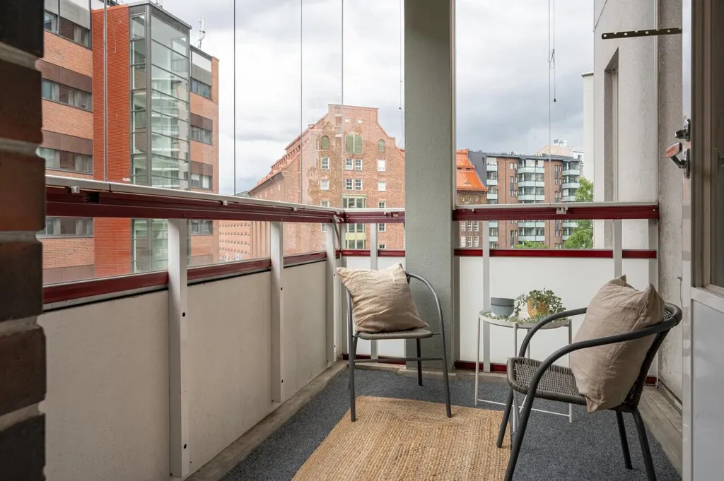 Balcon - City Apartment with Balcony in Helsinki