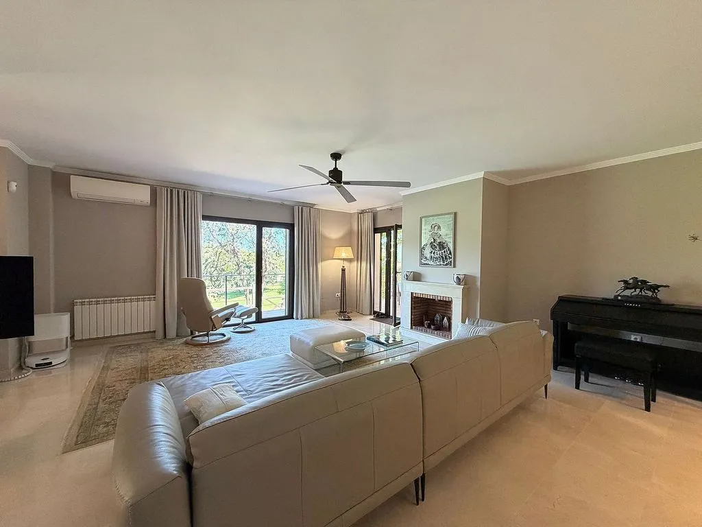 Elutuba - Villa with Pool and Golf Views in Villas y Golf