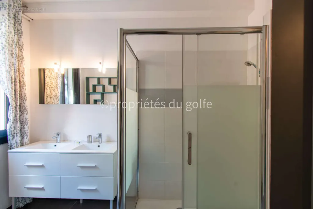 Vannitoad - Restored Town House with Pool in Sète Centre