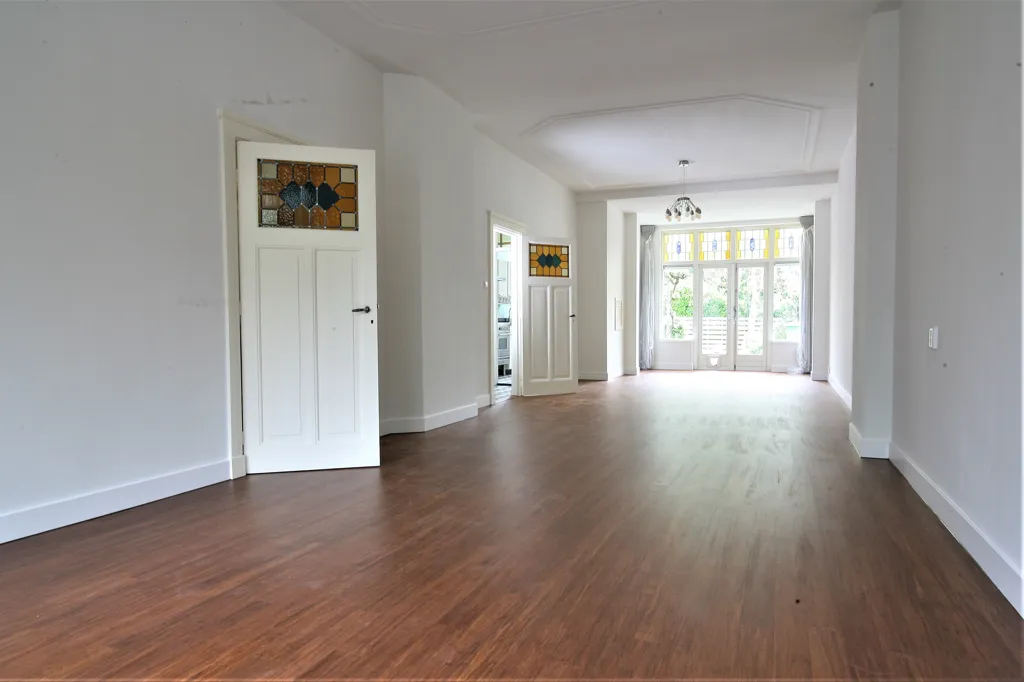 hallway_entrance