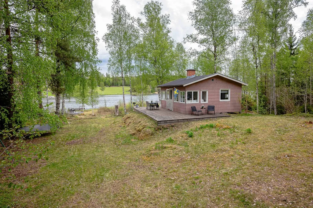 Extérieur - Holiday Home with Lakeside Plot in Övre Malmen