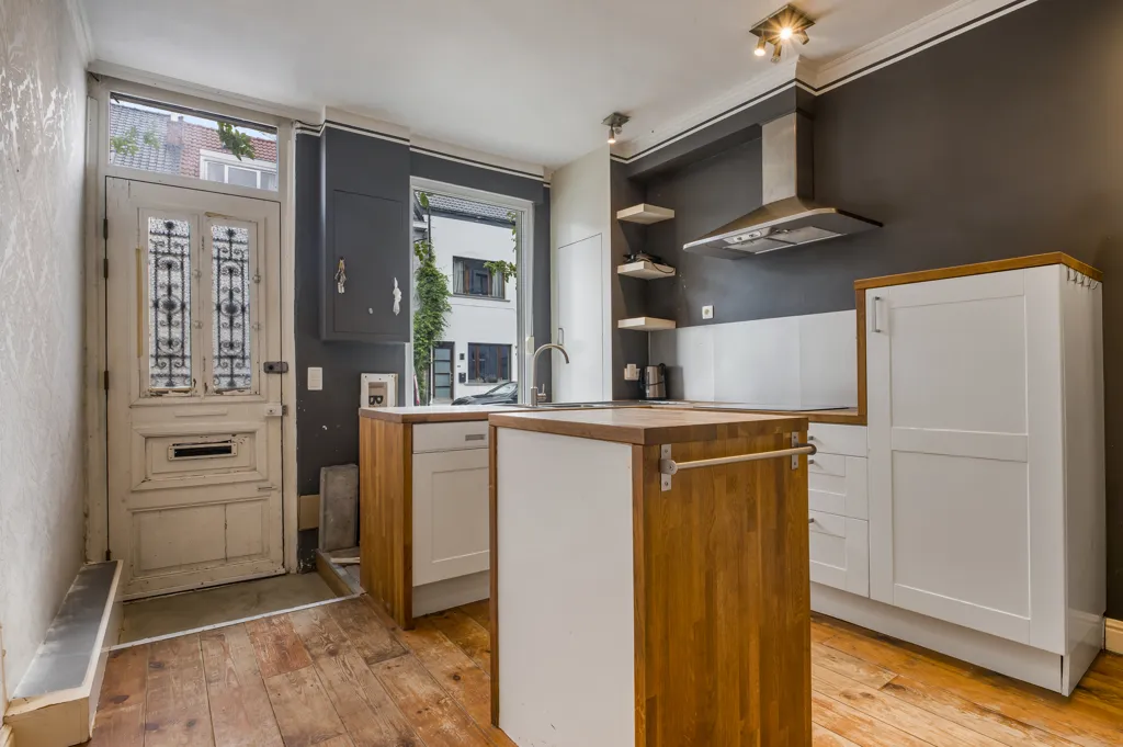 Köök - House with Courtyard in Gent