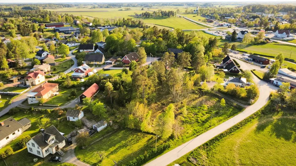 Õhuvaade - Generous Plot in Popular Foghammar, Alunda