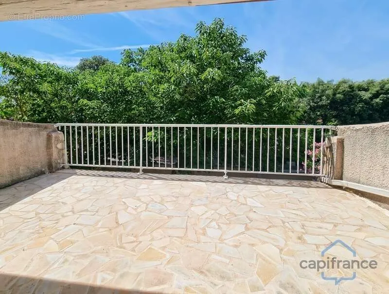 Balcone - Villa with Pool-Ready Garden near Castries