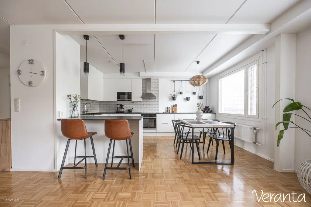 Cuisine - Modernised Apartment with Sauna in Loukonlahti, Pirkkala