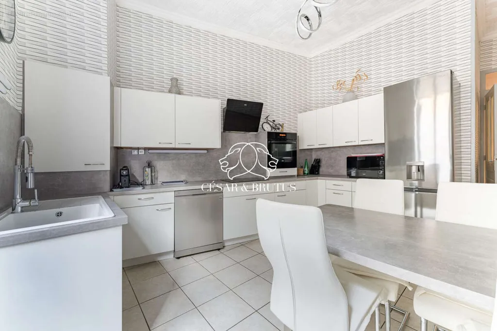 Köök - Luxury Apartment with River View in Lyon