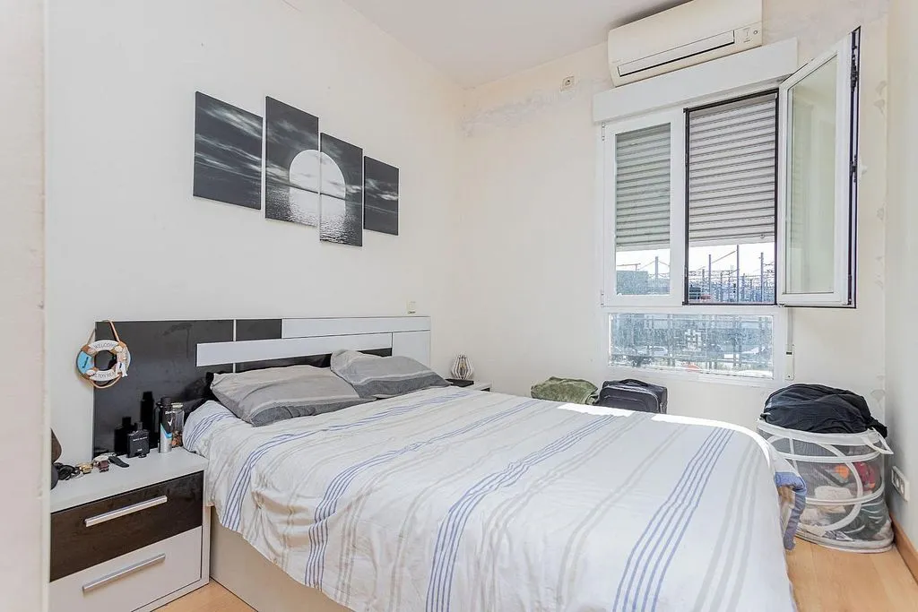 Chambres - Apartment with Balcony near Atocha, Madrid