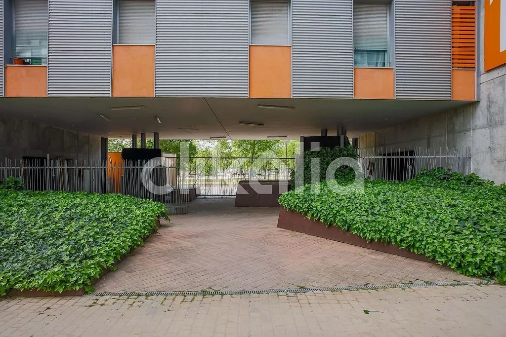 Exterior - 1-Bedroom Flat with Elevator in Ensanche de Vallecas