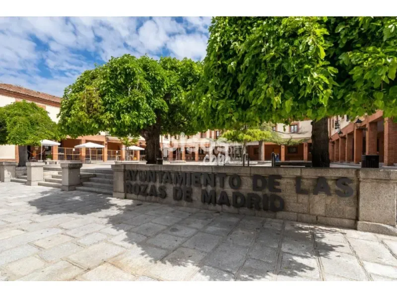 Modernised Apartment with Garage in Las Rozas