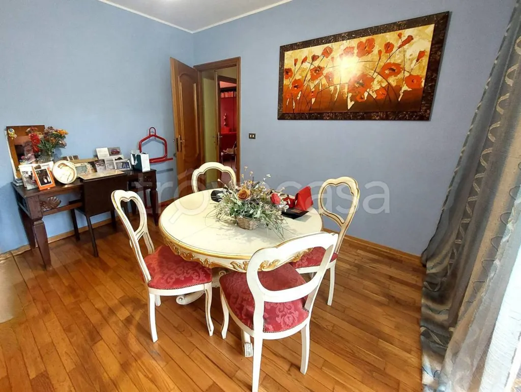 Salle à manger - Spacious Apartment with Balconies in Scarnafigi