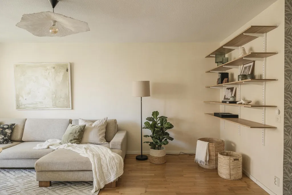Living Room - Apartment with Balcony in Stampen, Gothenburg