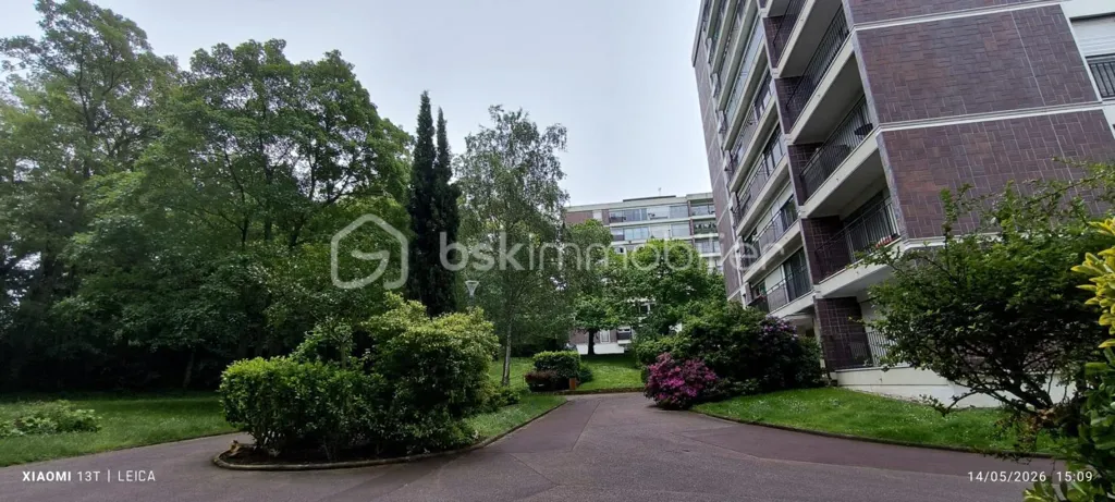 Jardin - Appartement 3 Pièces Lumineux dans Résidence Sécurisée