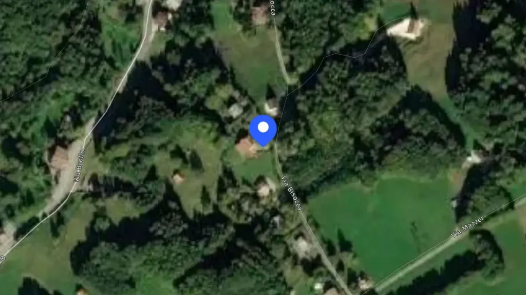 Villa with Terrace in Tambre