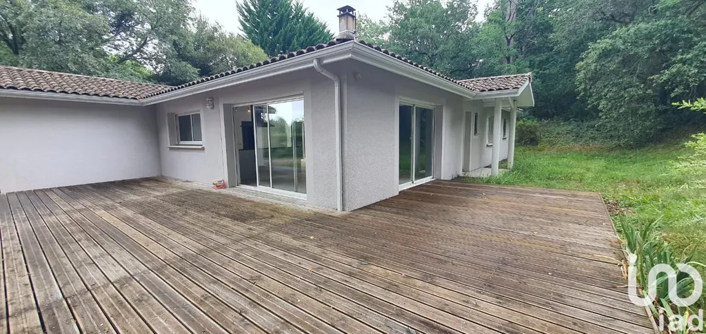 Terrass - Modern House with Large Garden in Mios