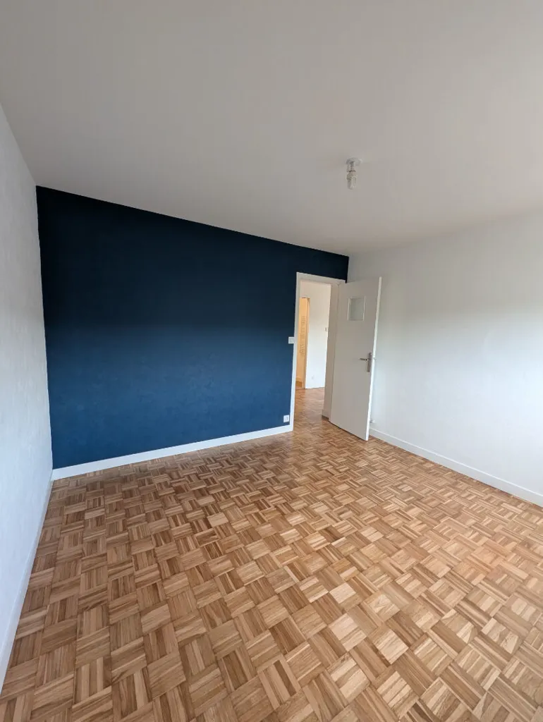 Toad - Renovated Flat with Balcony and View in Brest